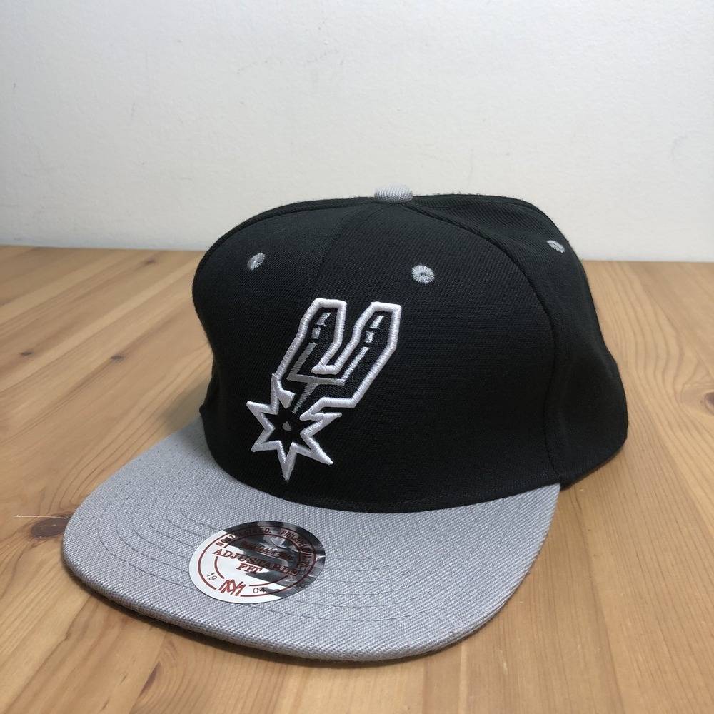 San Antonio Spurs Mitchell & Ness NBA Hardwood Classics Snapback Hat Black Gray